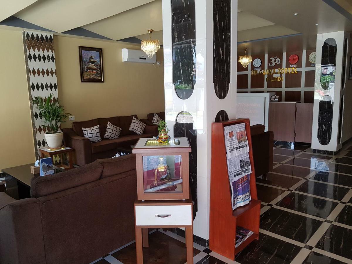 Om Gaura Hotel Pókhara Exteriér fotografie
